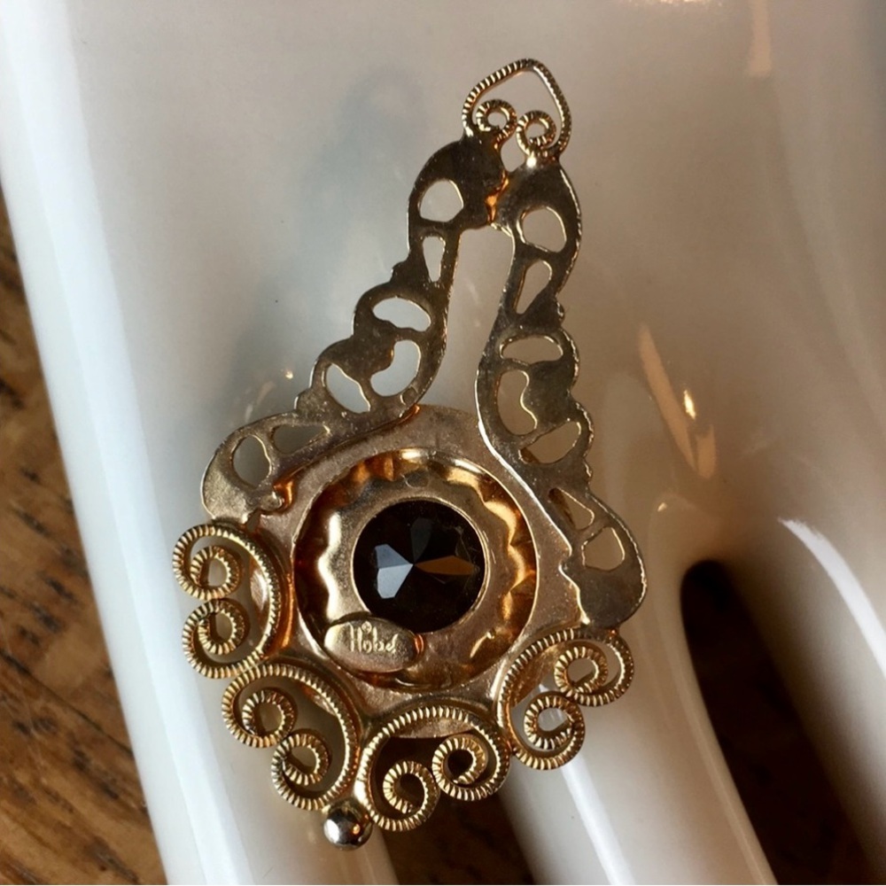 Hobe Pendant - Picture 13 of 14